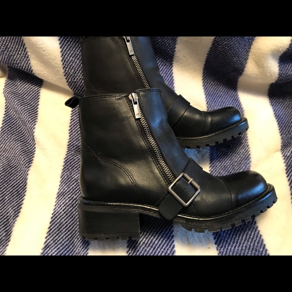 Black Moto booties